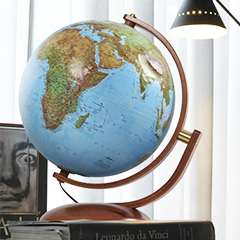 Карты и глобусы